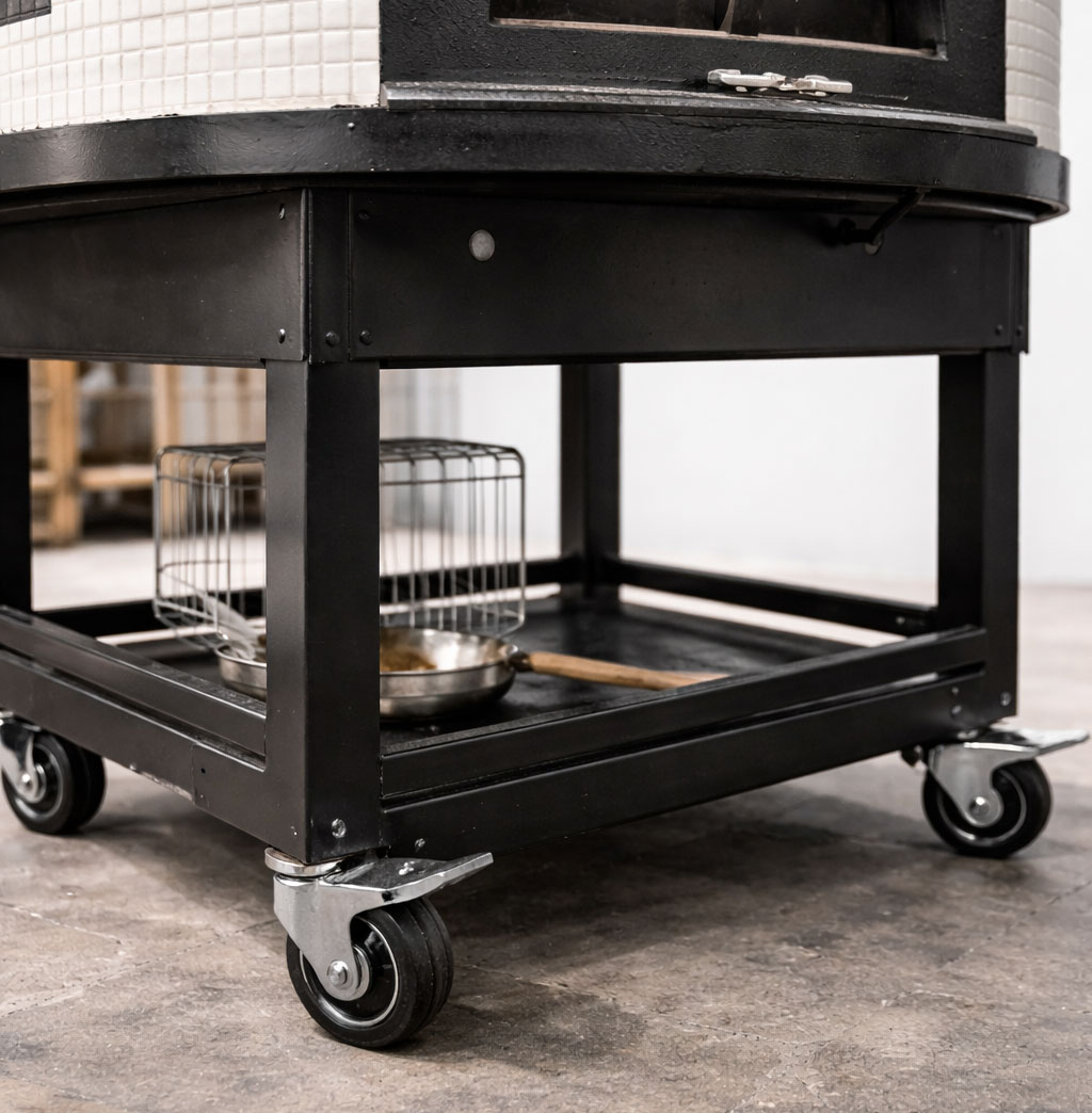Semi-portable wood fired pizza oven with wheels by Forno Sethi
